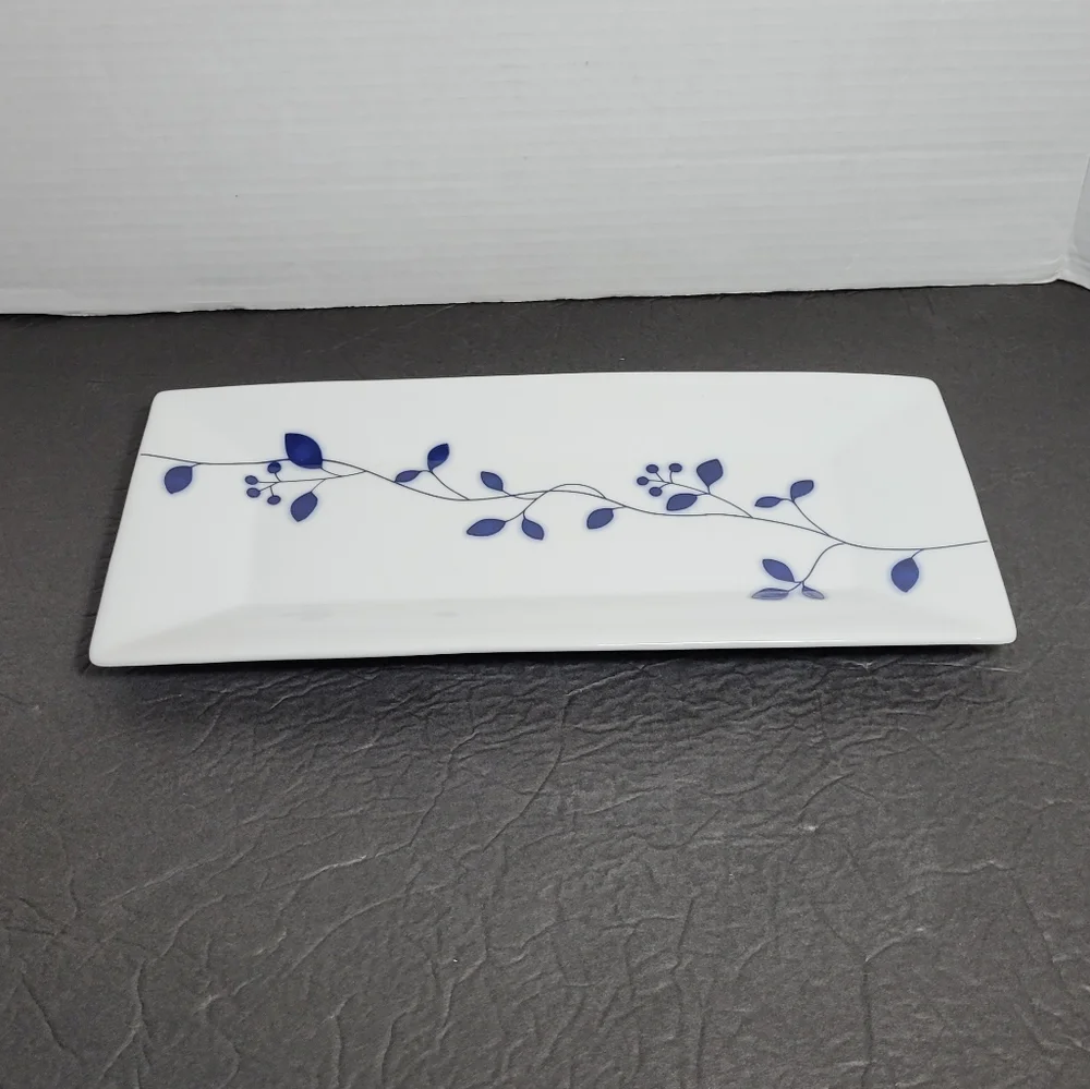 Crate and Barrel Blue Hana Flower Leaf and Vine White Rectangular Serving Plate